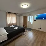 & Prizmic شقة بودْسْتغانا