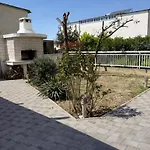 & Prizmic بودْسْتغانا