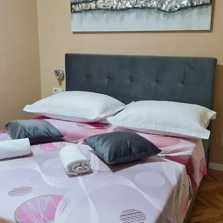 & Prizmic Apartmán *