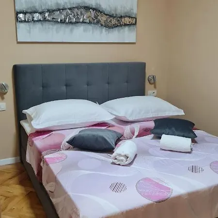 Apartmán & Prizmic *