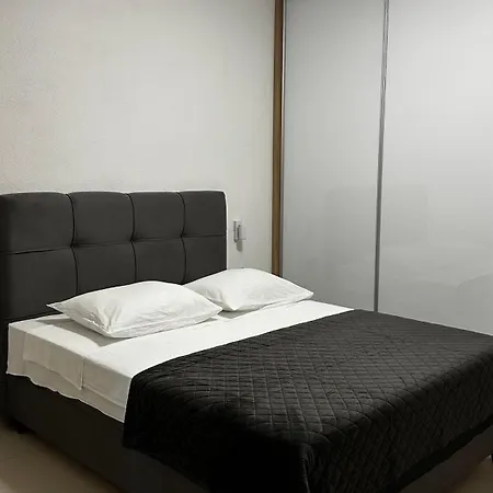 & Prizmic Apartmán Podstrana